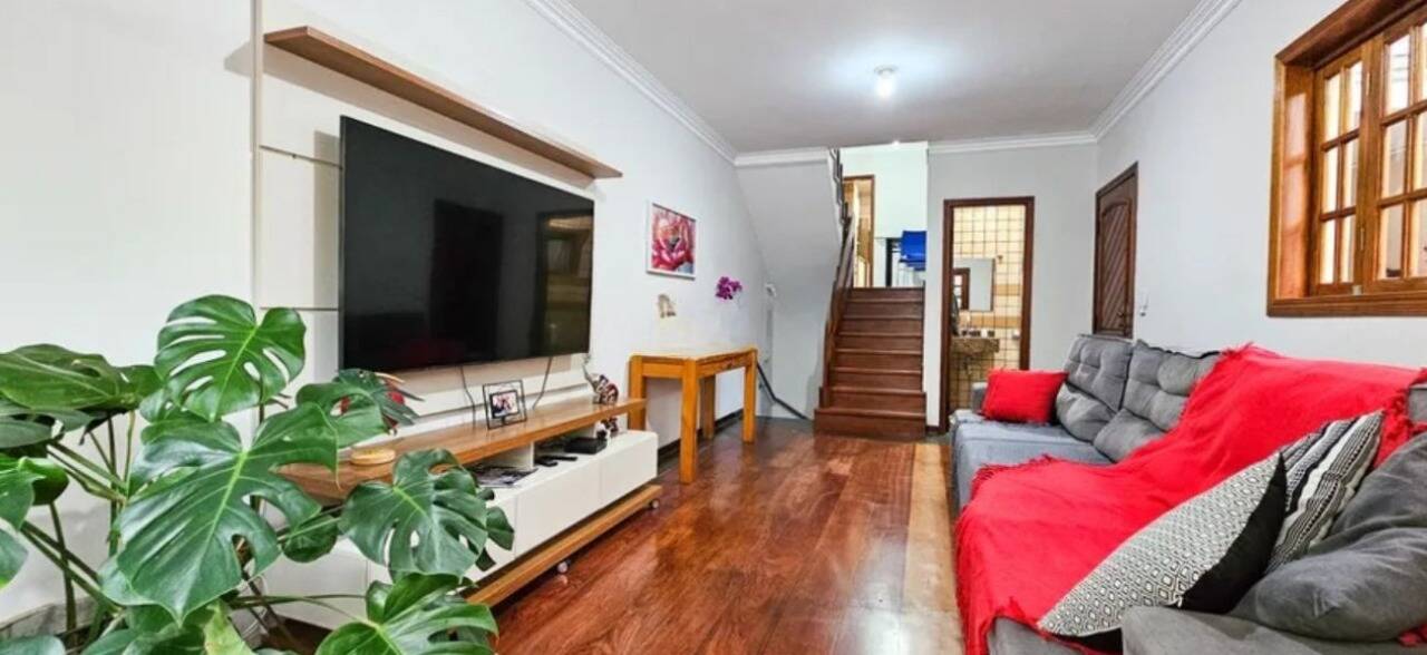 Casa, 3 quartos, 179 m² - Foto 1