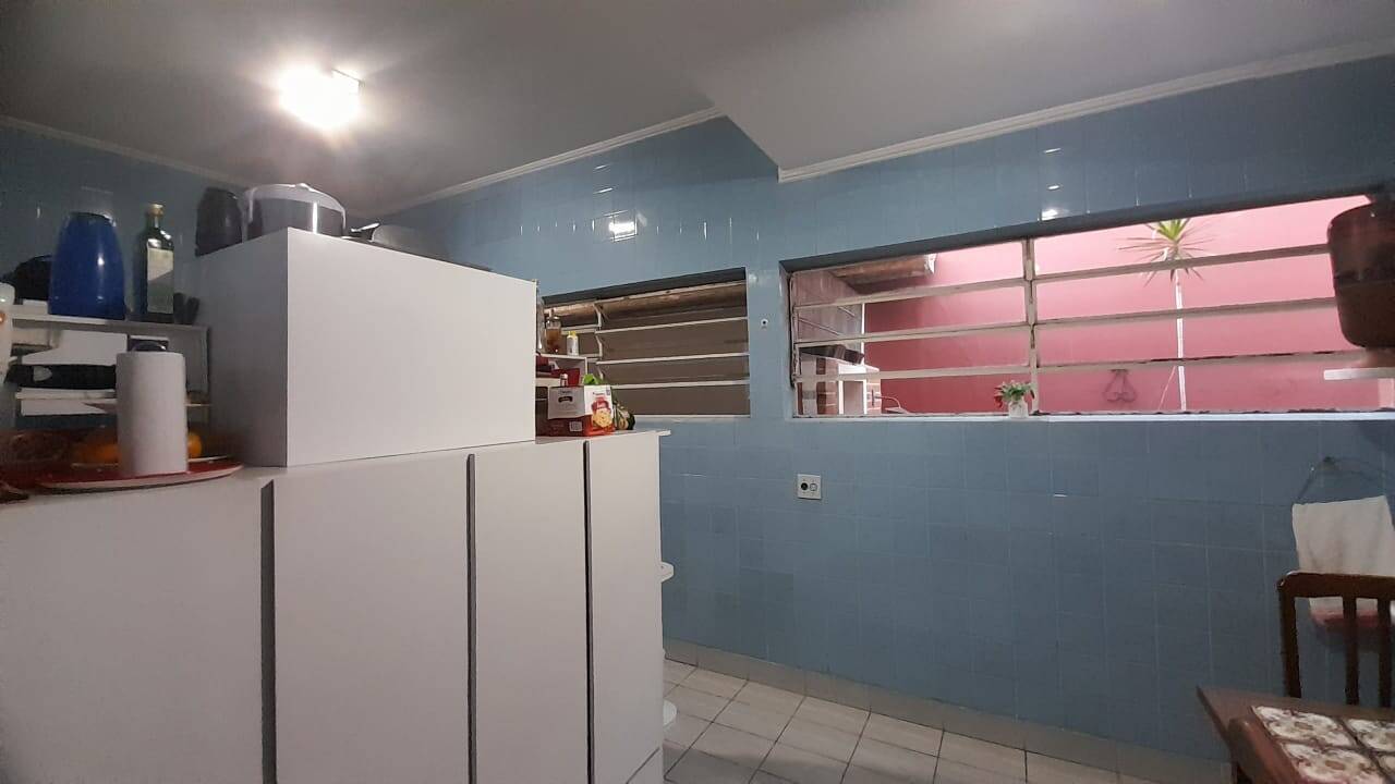 Casa, 3 quartos, 250 m² - Foto 28